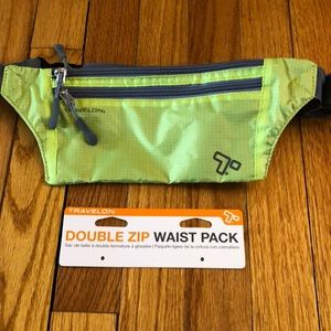 TRAVELON DOUBLE ZIP WAIST PACK NWT LIME GREEN